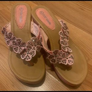 TOP Moda Toe Sandal Wedge sz 7 Pink Flower Bling